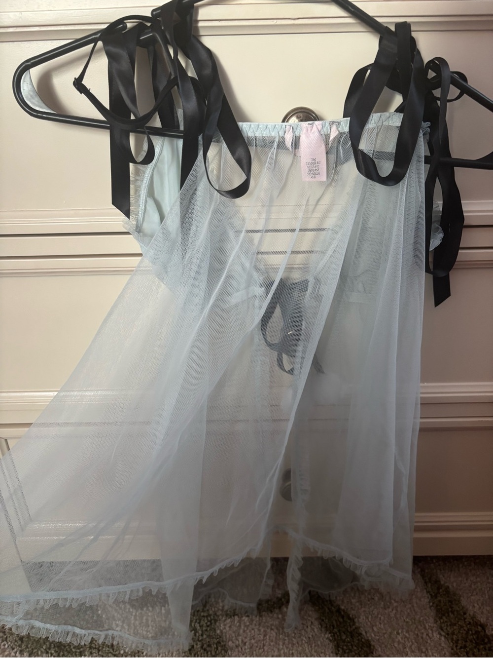 NWOT Victorias Secret Sheer Babydoll Chemise Snowflake with matching thong Large - Picture 8 of 14